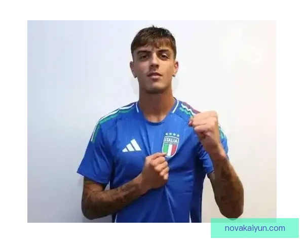 马尔蒂尼中卫表现稳健，球队防线保持竞争力持续提升